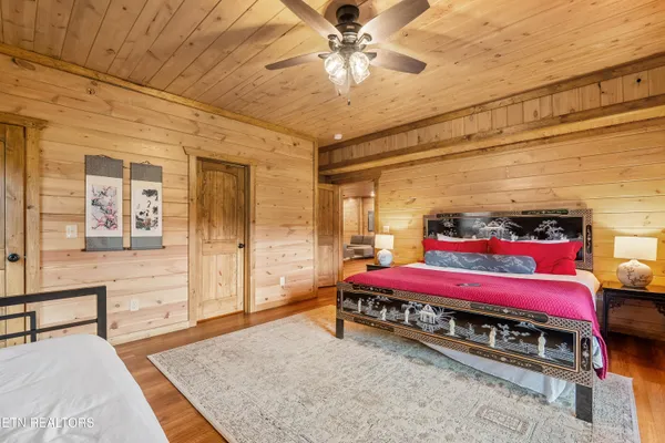 $2,198,000 | 2852 Owens Rdg Way, Sevierville, TN 37876