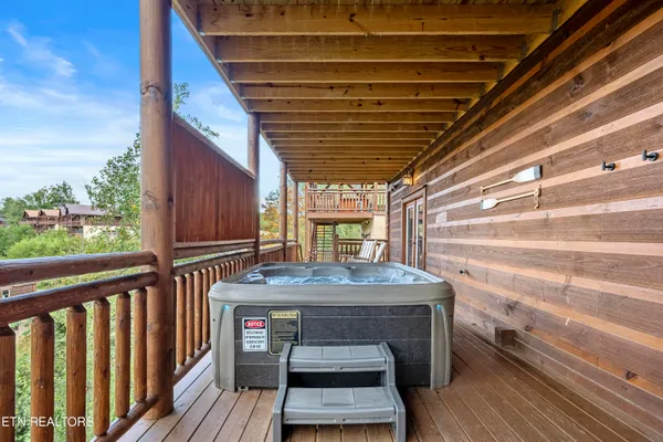 $2,198,000 | 2852 Owens Rdg Way, Sevierville, TN 37876