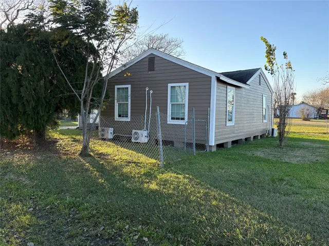 $99,900 | 301 North Avenue C, Freeport, TX 77541
