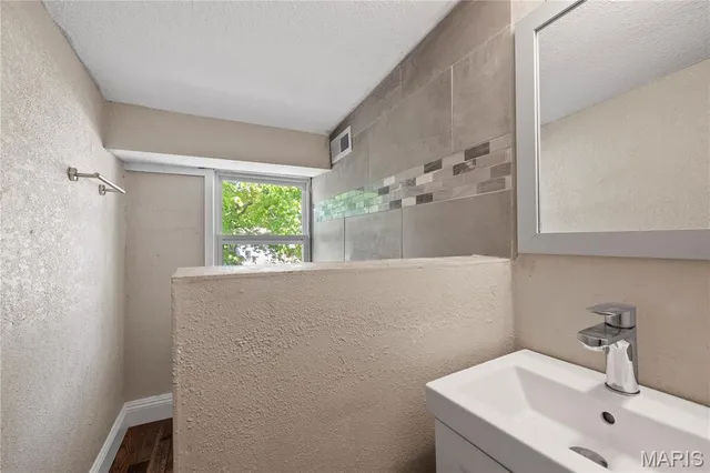 $150,000 | 400 Main Street, Waynesville, MO 65583