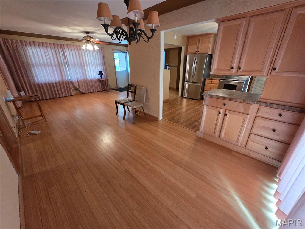 184 South Green Mt Road Belleville, IL 62221 - Photo 5 of 54
