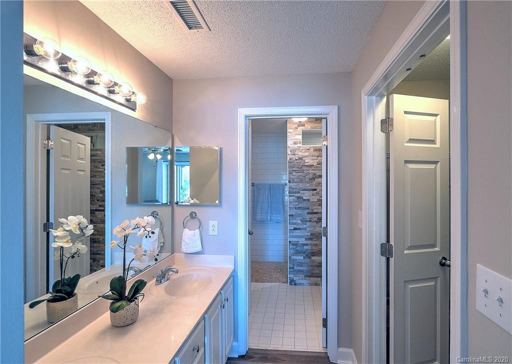 1235 Torrence Circle Davidson, NC 28036 - Photo 18 of 31