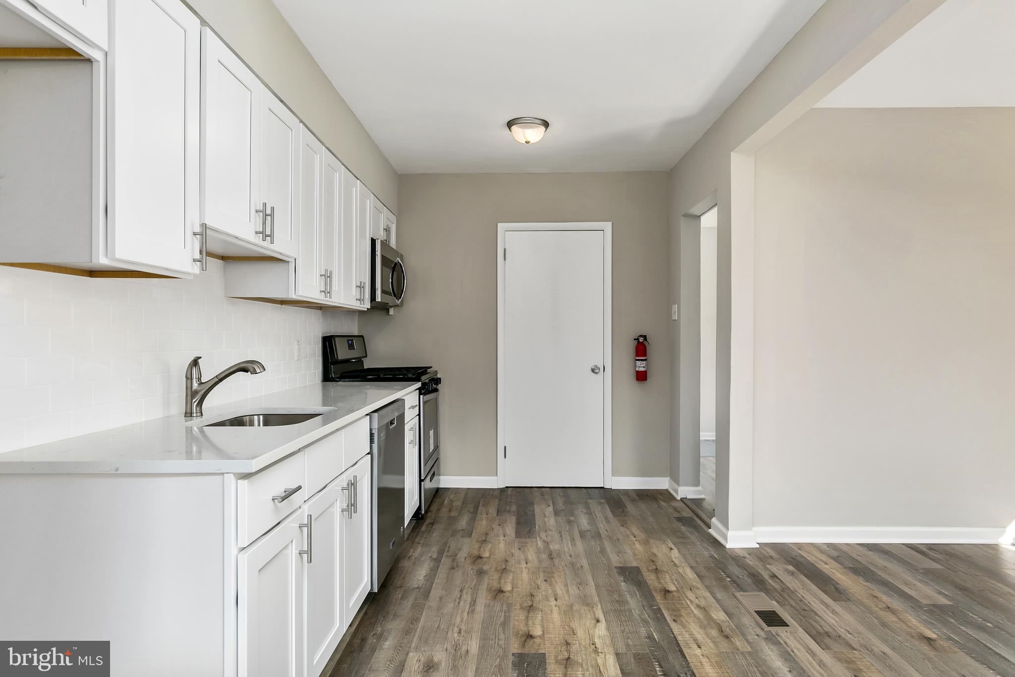 601 Sylvan Road Somerdale, NJ 08083 - Photo 8 of 25
