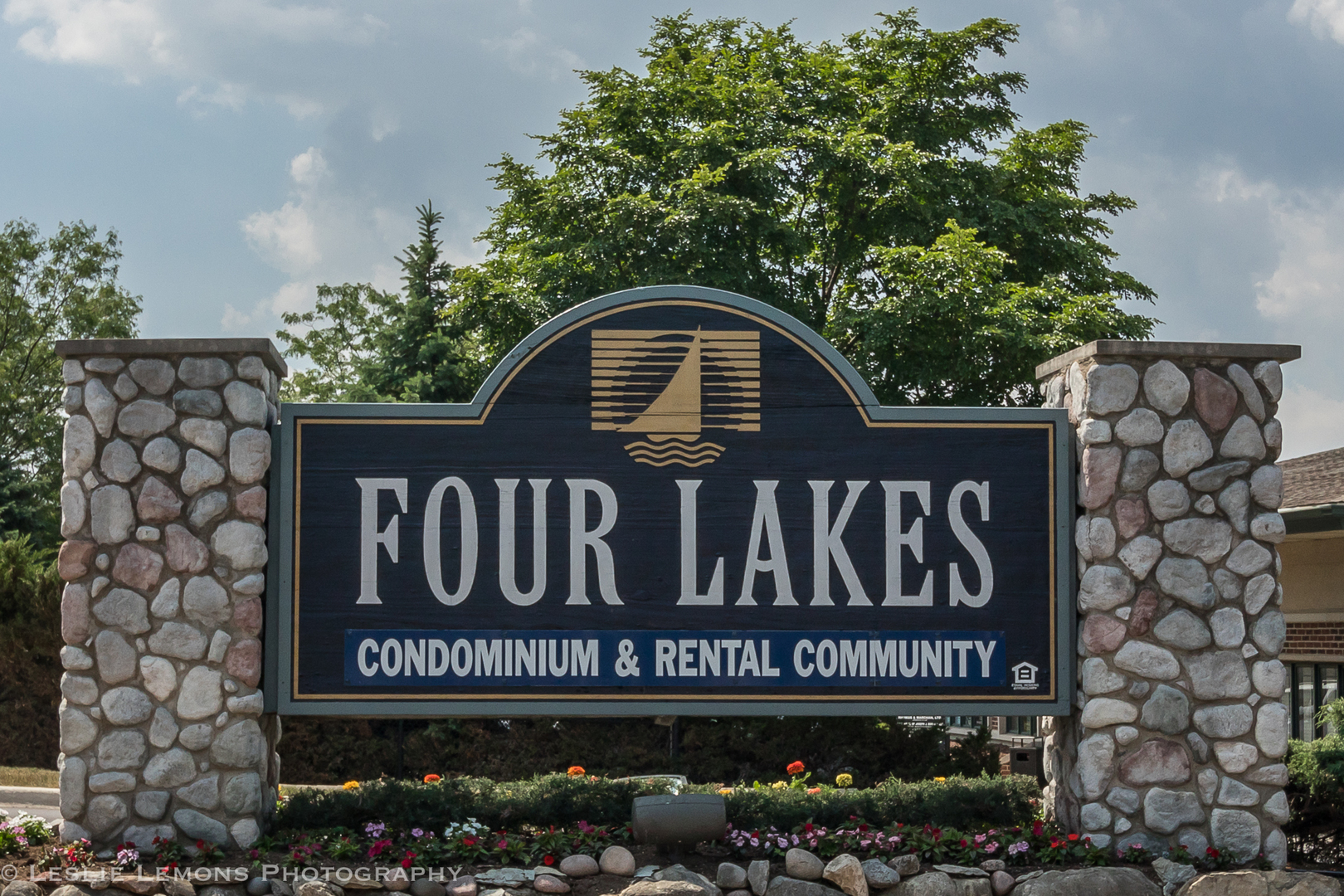 5902 Forest View Road, Unit 1C Lisle, IL 60532 - Photo 18 of 34 a street sign on a pole