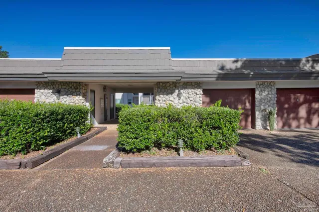 $265,000 | 333 South 61st Avenue, Unit 8, Pensacola, FL 32506
