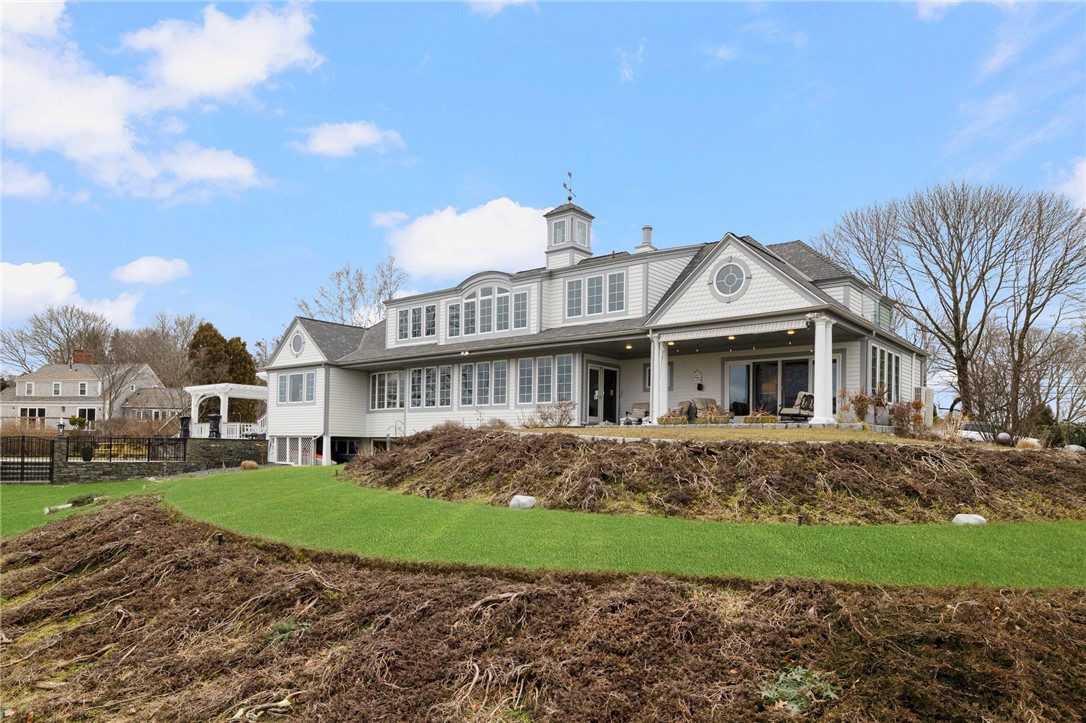 127 Adams Point Road Barrington, RI 02806 - Photo 13 of 50