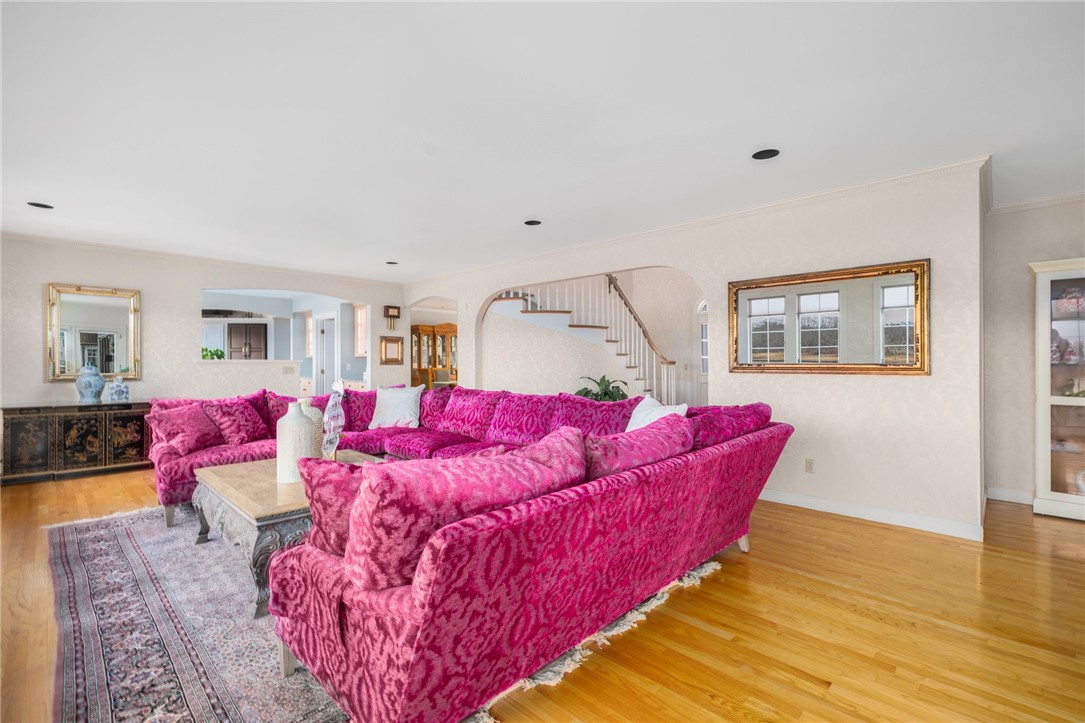 127 Adams Point Road Barrington, RI 02806 - Photo 17 of 50