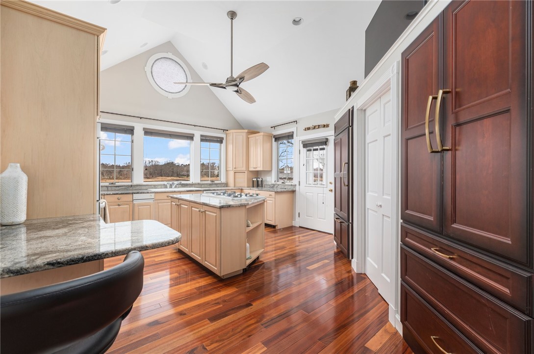 127 Adams Point Road Barrington, RI 02806 - Photo 20 of 50