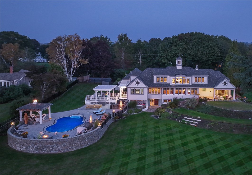 127 Adams Point Road Barrington, RI 02806 - Photo 8 of 50