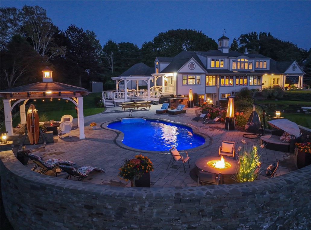 127 Adams Point Road Barrington, RI 02806 - Photo 10 of 50