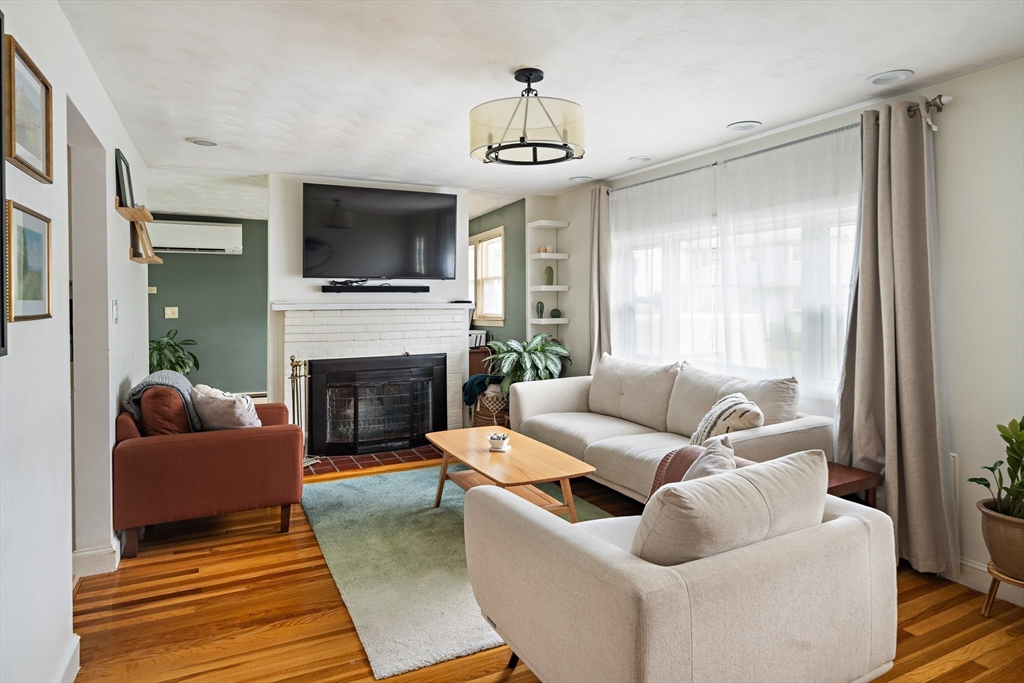 12 Karen Road Woburn, MA 01801 - Photo 11 of 33