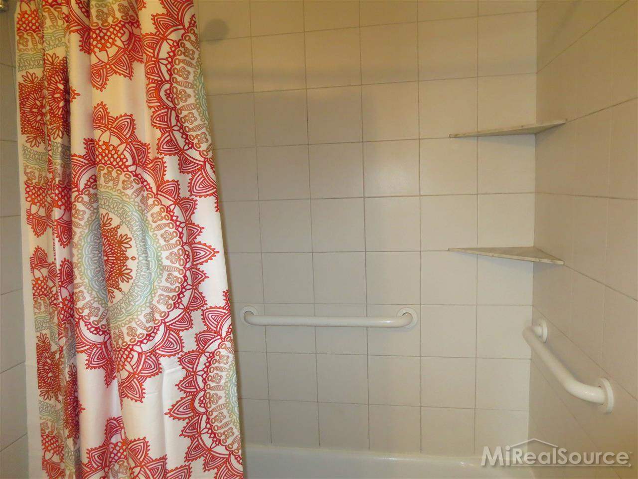 276 1st Street, Unit 12 Rochester, MI 48307 - Photo 30 of 36