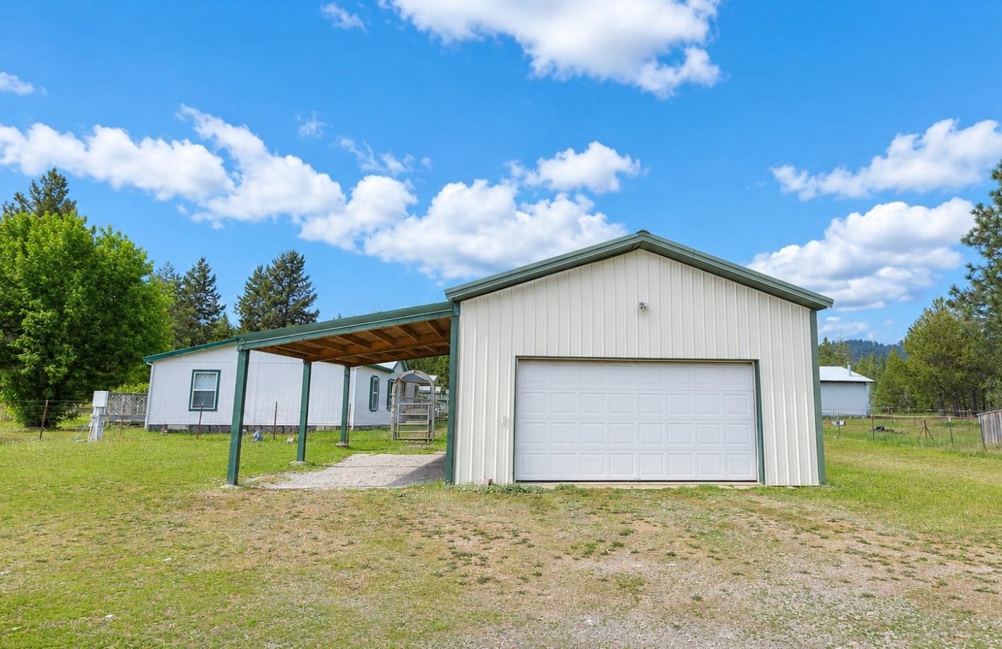4332 Airport Way Springdale, WA 99173 - Photo 4 of 23