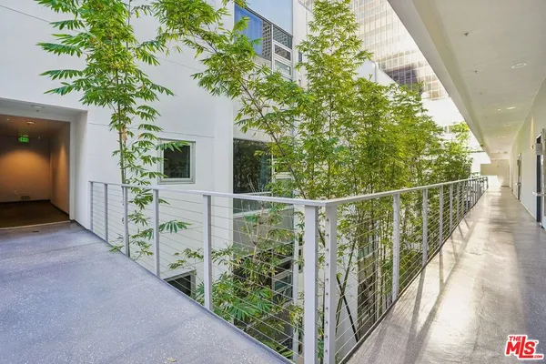 $593,000 | 630 West 6th Street, Unit 505, Los Angeles, CA 90017