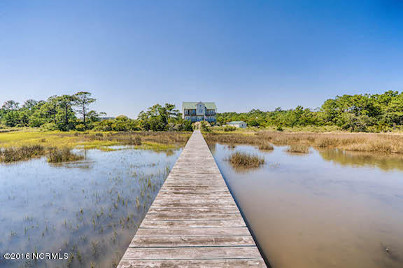 404 Perkins Road Beaufort, NC 28516 - Photo 14 of 40 Dock view
