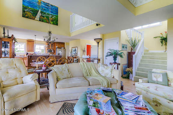 404 Perkins Road Beaufort, NC 28516 - Photo 24 of 40 Living room