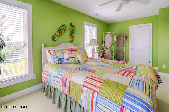 404 Perkins Road Beaufort, NC 28516 - Photo 34 of 40 Bedroom
