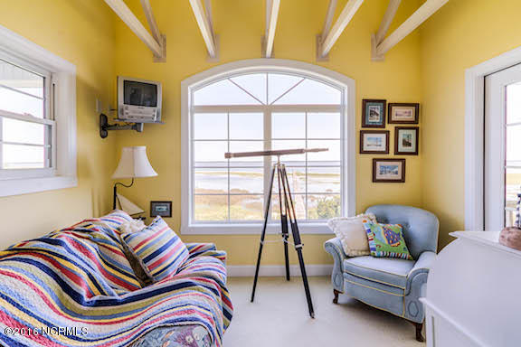 404 Perkins Road Beaufort, NC 28516 - Photo 38 of 40 Office/DenBatj
