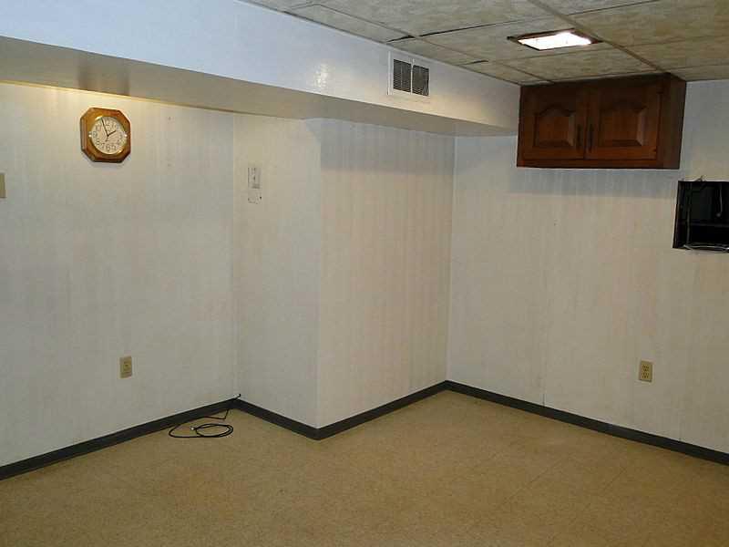 419 Coleman Road McDonald, PA 15057 - Photo 23 of 25 Great Room.