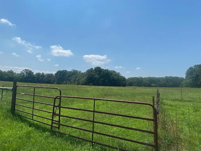 $448,000 | 3652 East Cheadle Road, Tishomingo, OK 73460