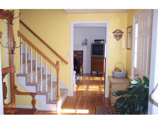 124 Longhill Road Franklin, MA 02038 - Photo 4 of 6 Gallery Image 4