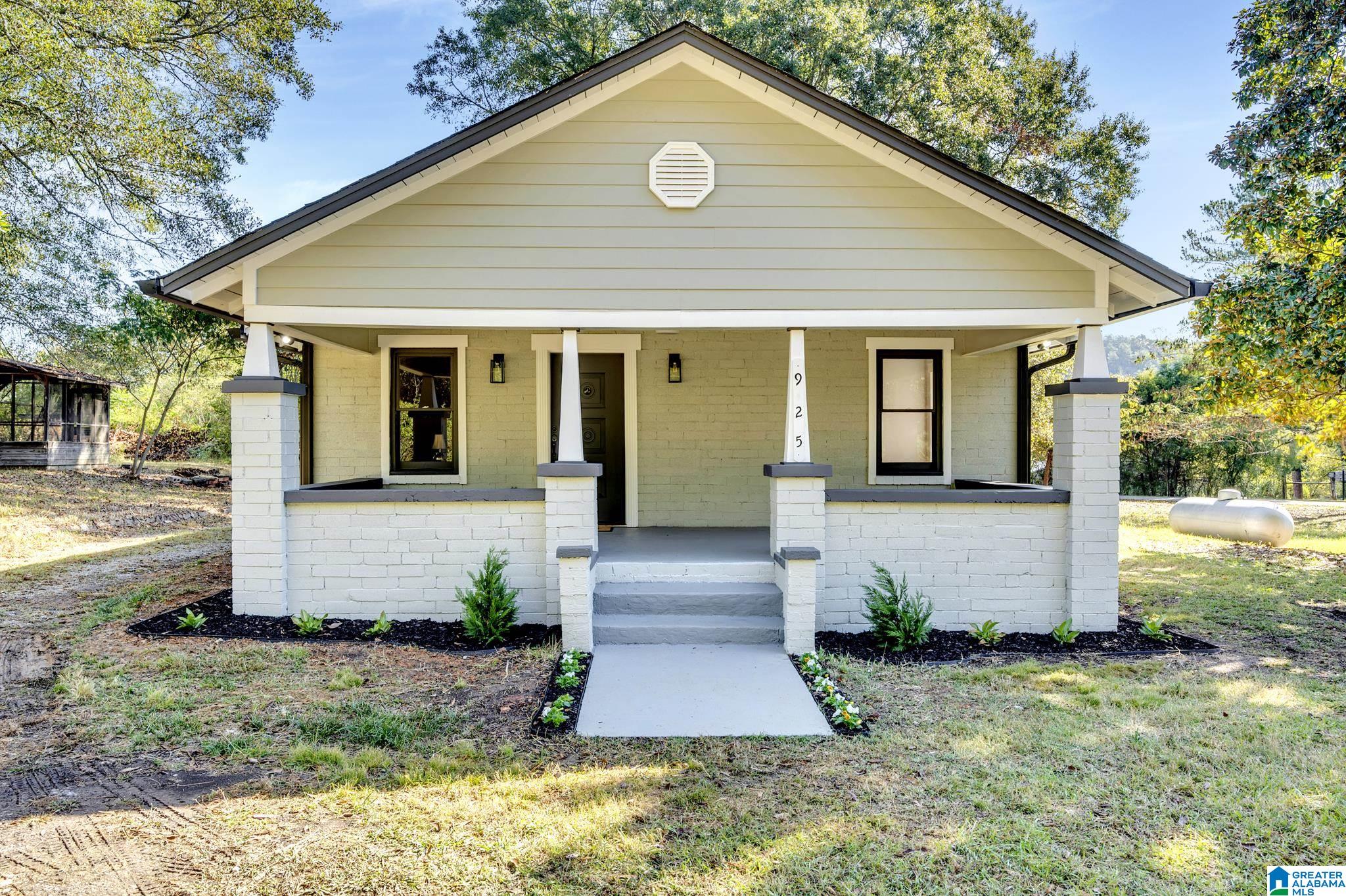 925 Loop Road Warrior, AL 35180 - Photo 1 of 28