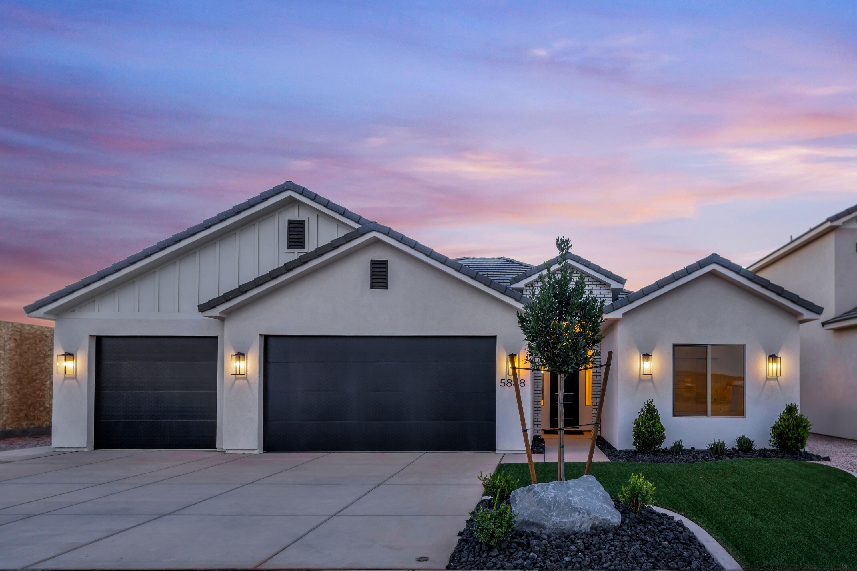 5888 Foothill Rdg Drive St. George, UT 84790 - Photo 2 of 29 Exterior