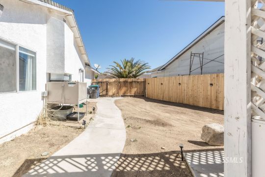 421 Christopher Court Ridgecrest, CA 93555 - Photo 49 of 50 a view of outdoor space and yard