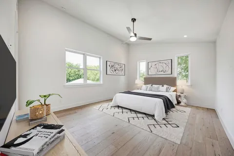 $989,999 | 200 Tillery Square, Unit 1, Austin, TX 78702