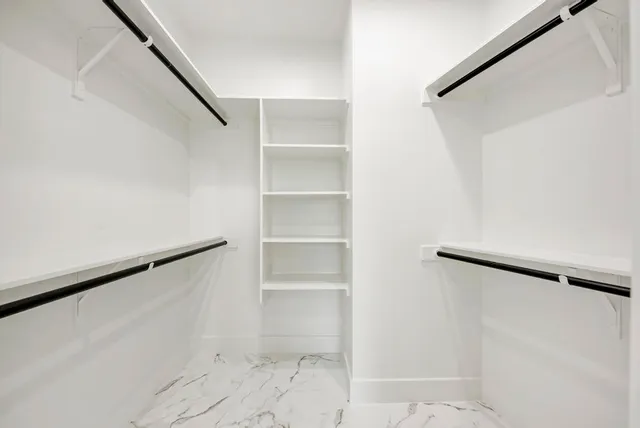 $989,999 | 200 Tillery Square, Unit 1, Austin, TX 78702