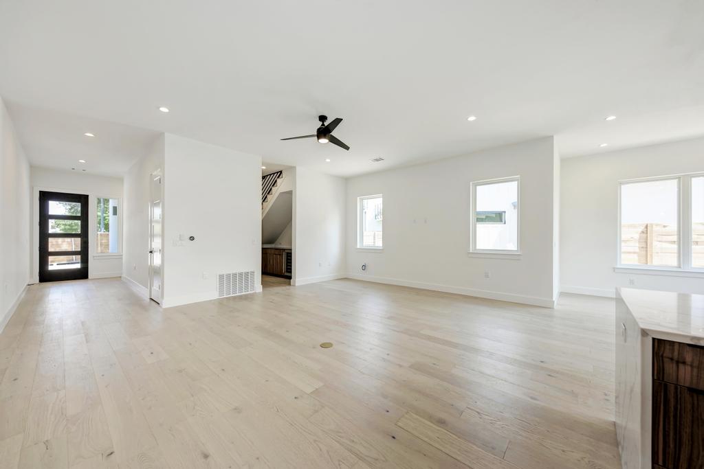 200 Tillery Square, Unit 1 Austin, TX 78702 - Photo 7 of 32