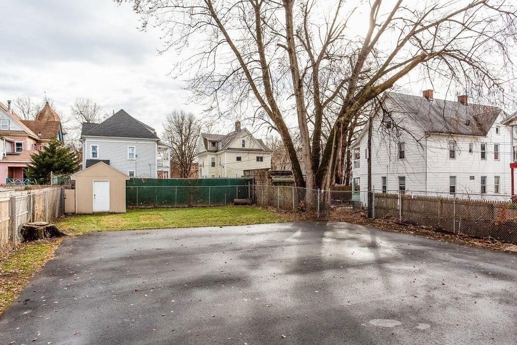67 Alexander Street Springfield, MA 01107 - Photo 3 of 40 Gallery Image 3