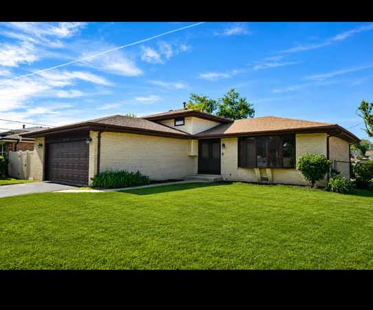 $393,800 | 5110 West 137th Street, Crestwood, IL 60418