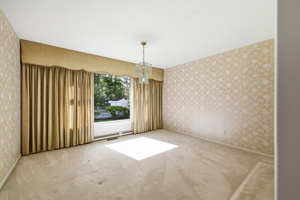 1303 Plumtree Road Springfield, MA 01119 - Photo 18 of 39 Gallery Image 18