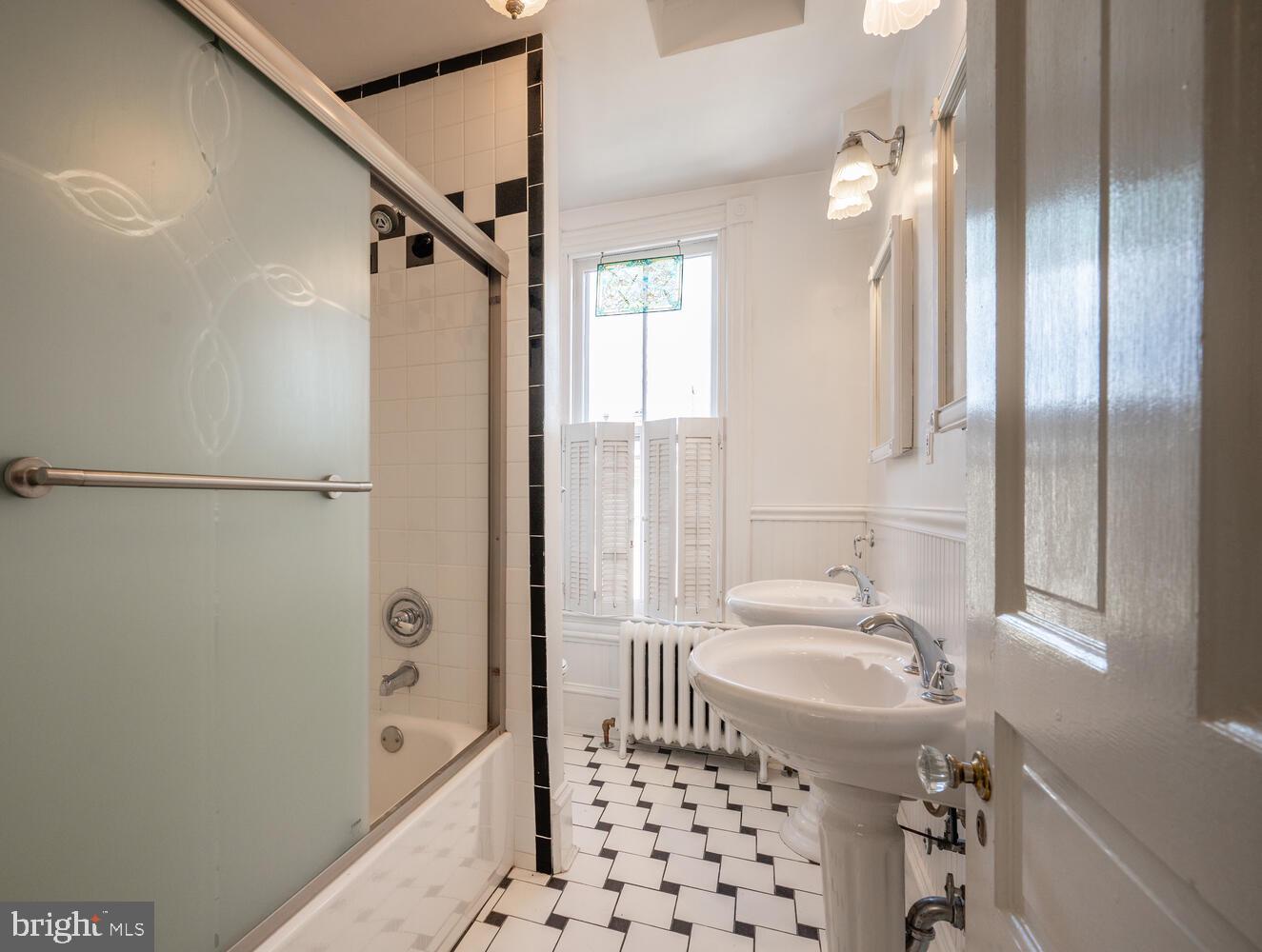 808 North Carolina Avenue Southeast Washington, DC 20003 - Photo 38 of 43 Bathroom 3rd Floor