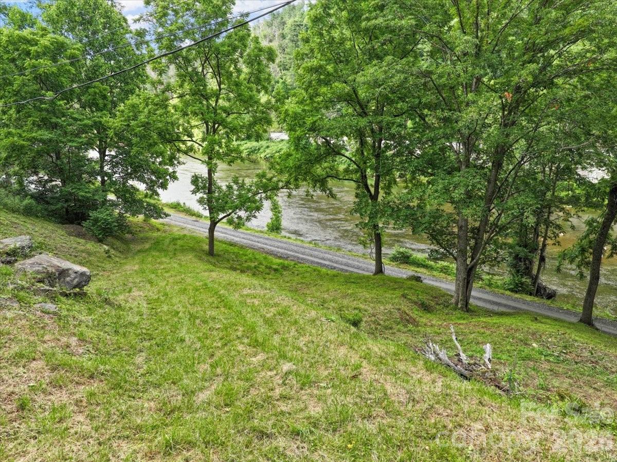 2079 Roses Branch Road Bakersville, NC 28705 - Photo 19 of 20