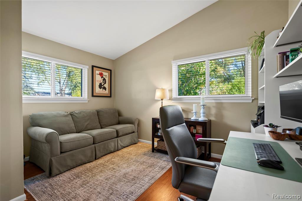 1479 North Pine Street Rochester Hills, MI 48307 - Photo 5 of 25