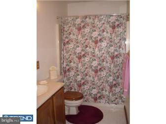 308 Springfield Road Aldan, PA 19018 - Photo 9 of 12 Bathroom