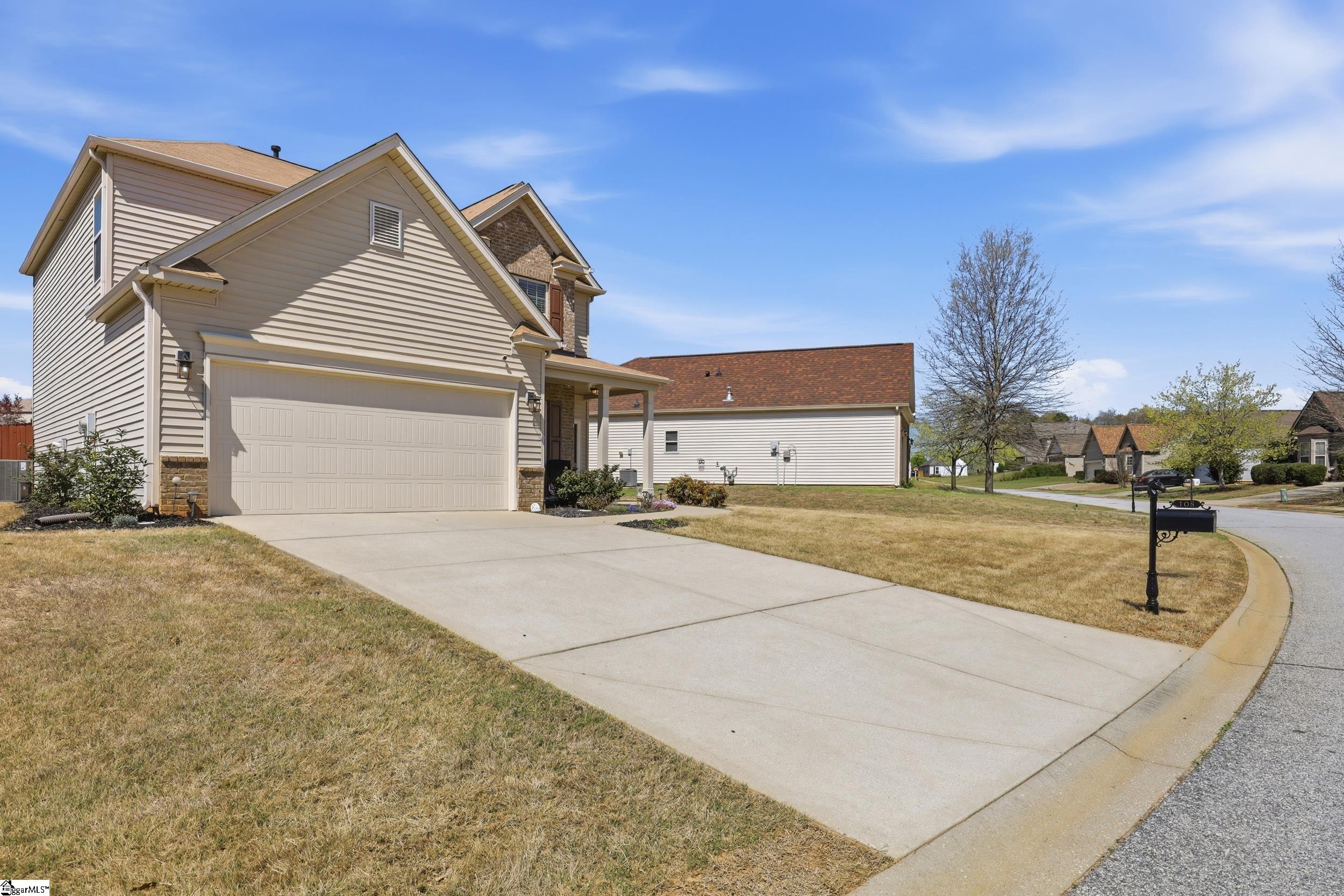 108 Salthouse Road Simpsonville, SC 29680 - Photo 2 of 37