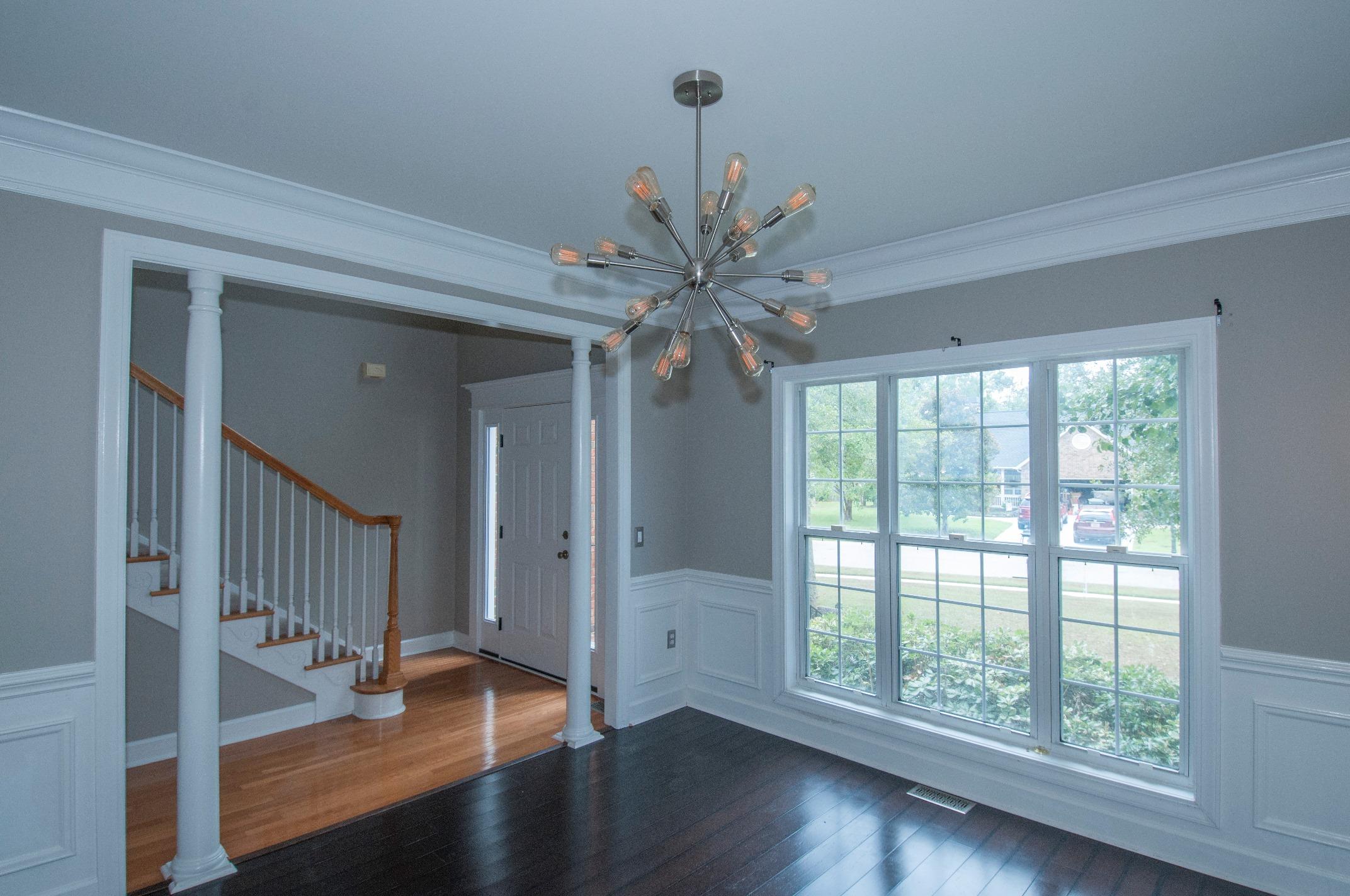 Dining and foyer