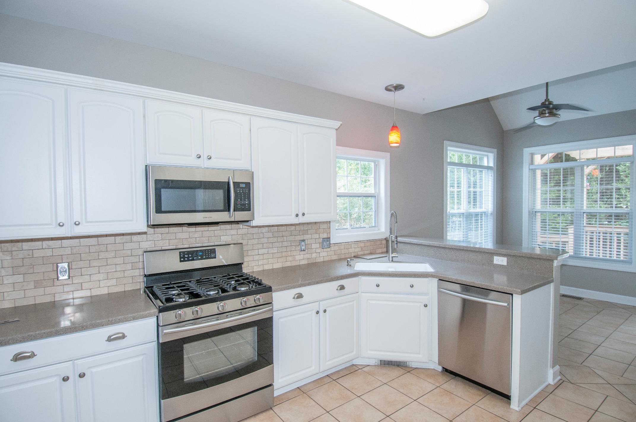 1716 Fox Ridge Court Charleston, SC 29414 - Photo 8 of 25 Kitchen