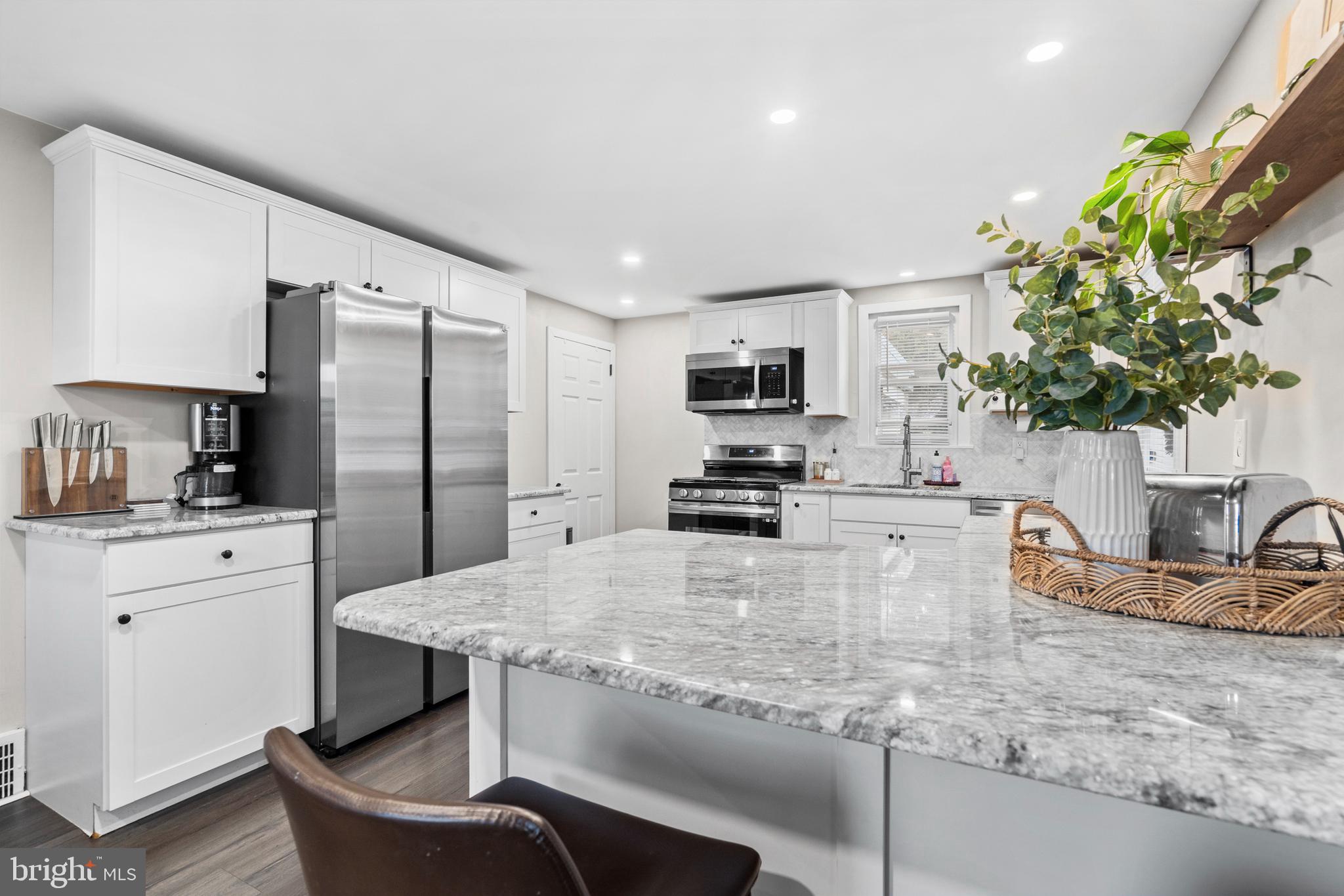 115 Haverford Road Folsom, PA 19033 - Photo 12 of 39