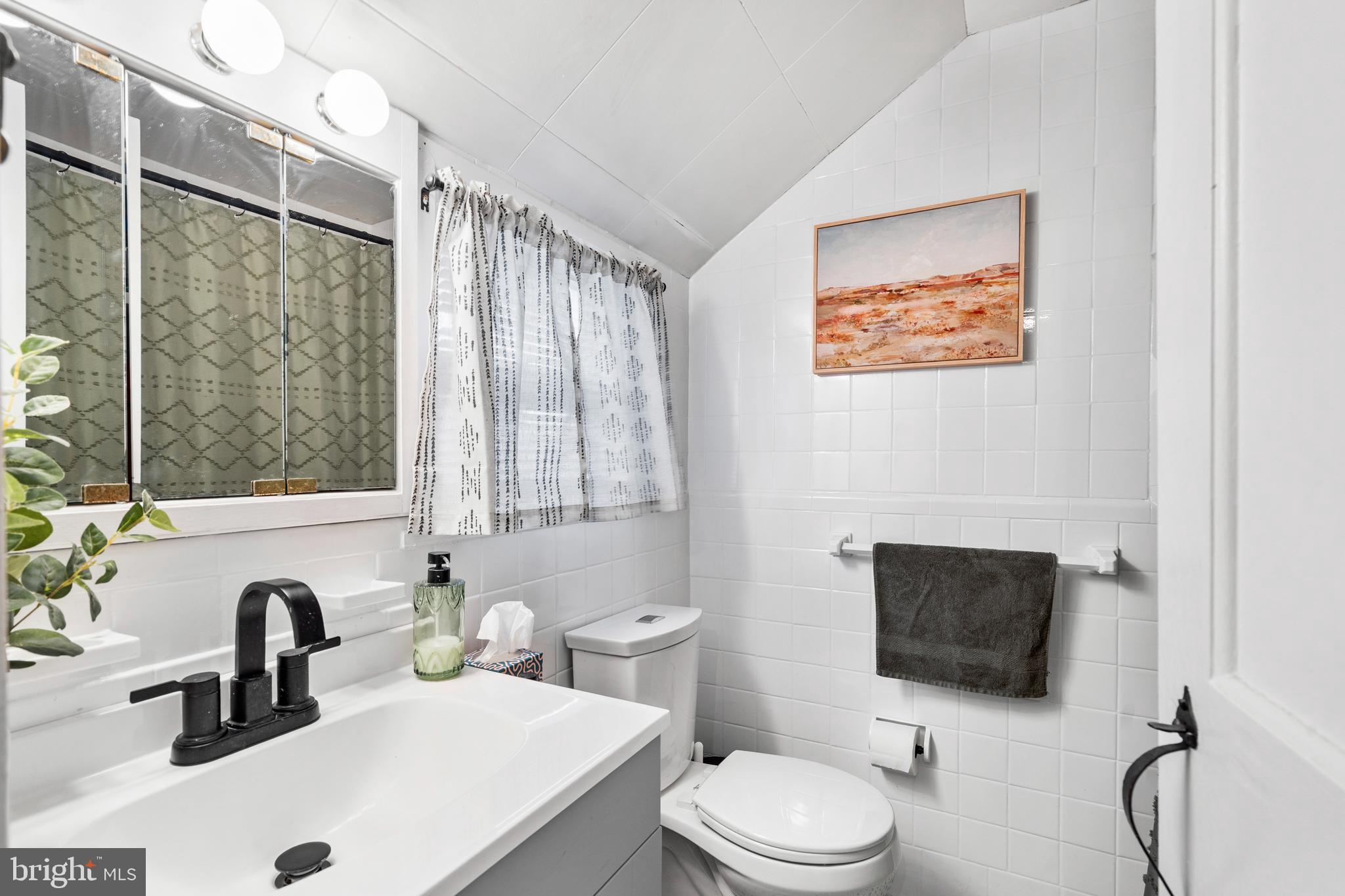 115 Haverford Road Folsom, PA 19033 - Photo 17 of 39