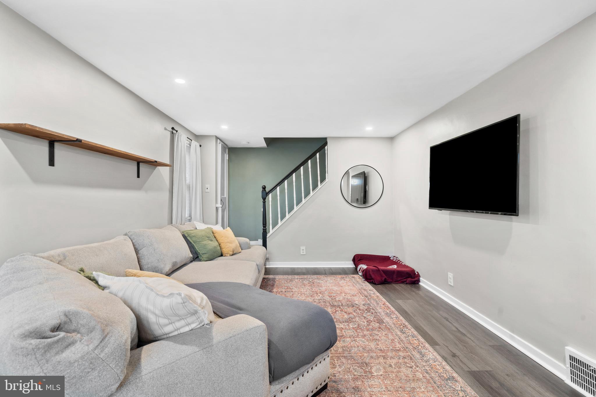 115 Haverford Road Folsom, PA 19033 - Photo 5 of 39