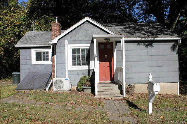 $725,000 | 783 Highway 25A, Setauket, NY 11733