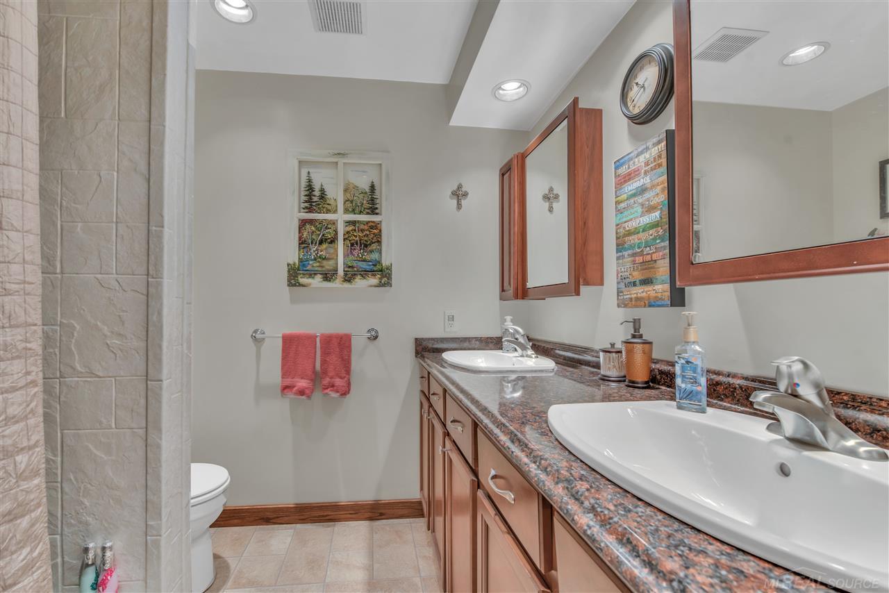 785 Letts Road Oakland, MI 48363 - Photo 33 of 55 50017359-32.JPG