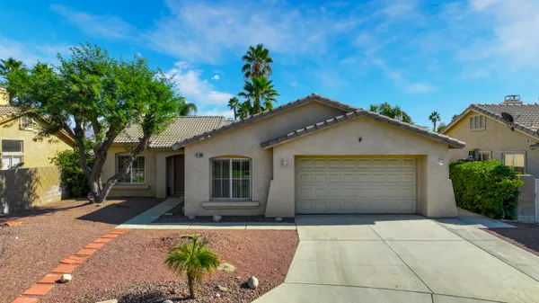 $2,850 | 45930 Las Colinas, La Quinta, CA 92253
