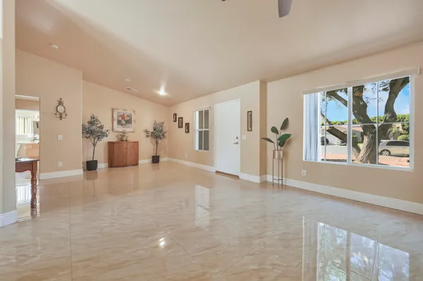 $2,850 | 45930 Las Colinas, La Quinta, CA 92253
