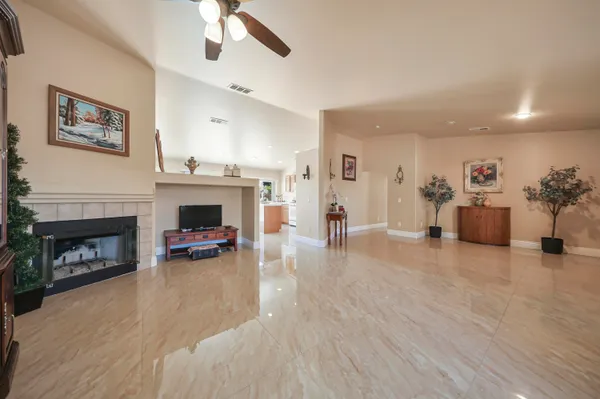 $2,850 | 45930 Las Colinas, La Quinta, CA 92253