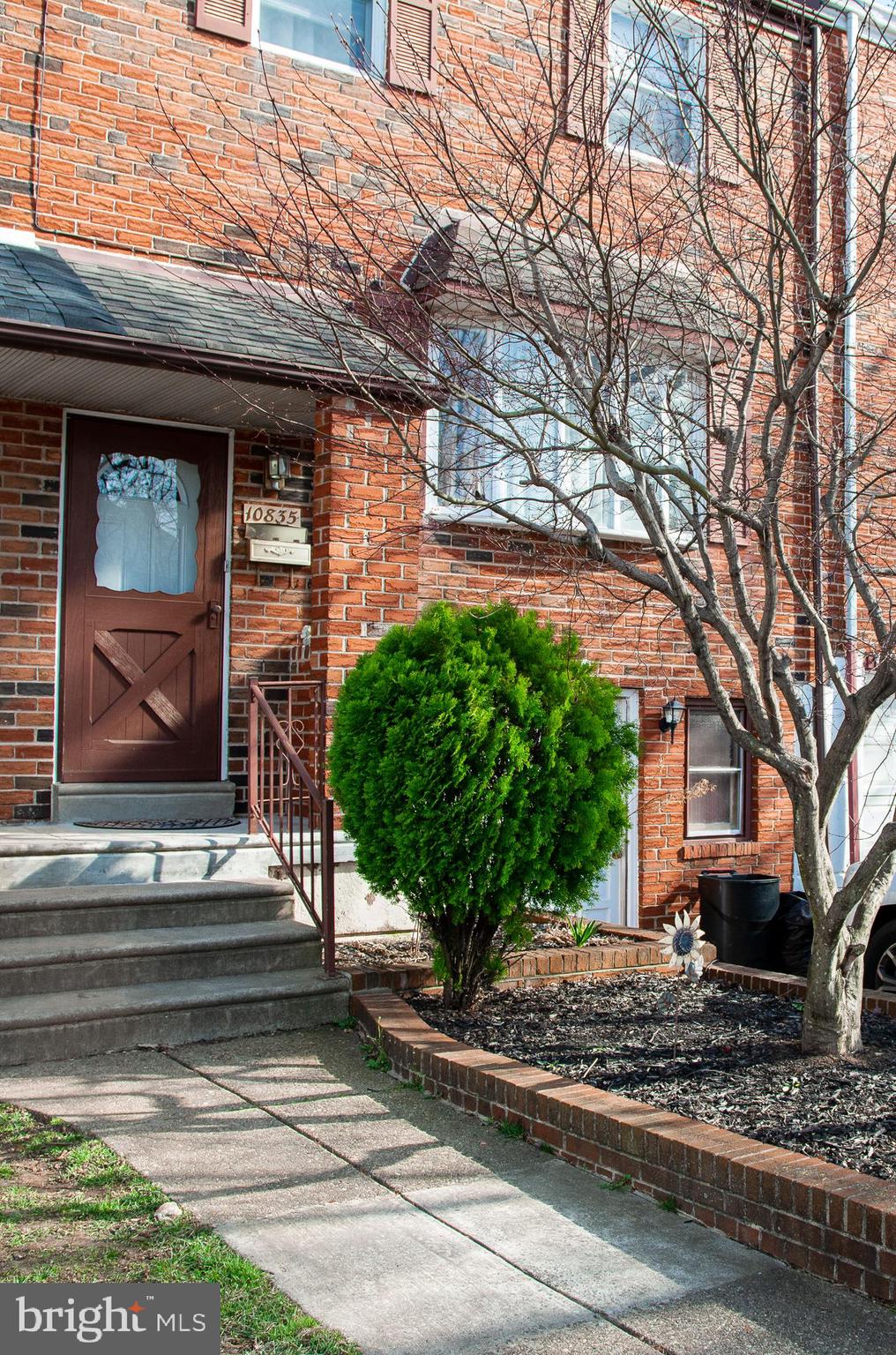 10835 Rayland Road Philadelphia, PA 19154 - Photo 1 of 22 Welcome Home!!